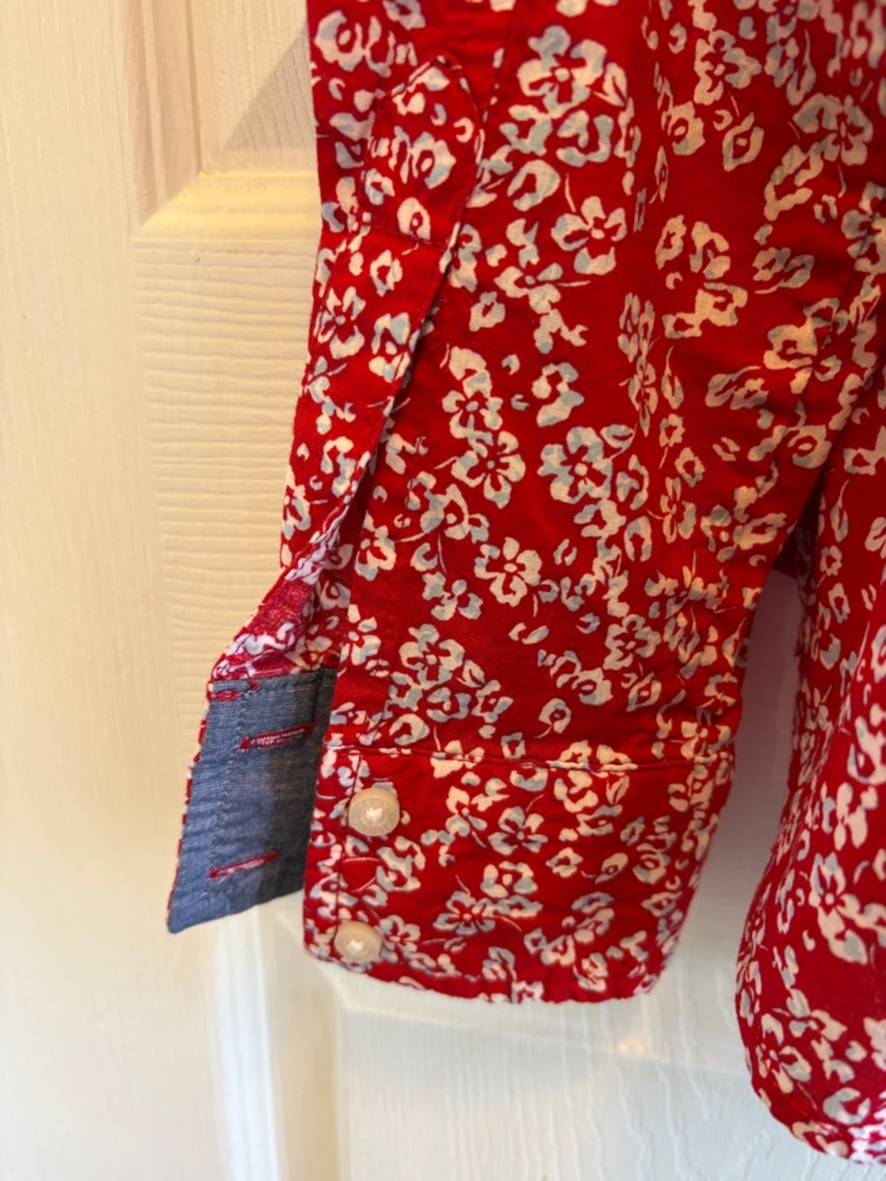 Tommy Hilfiger Red and White Floral Button-Up - Picture 9 of 11